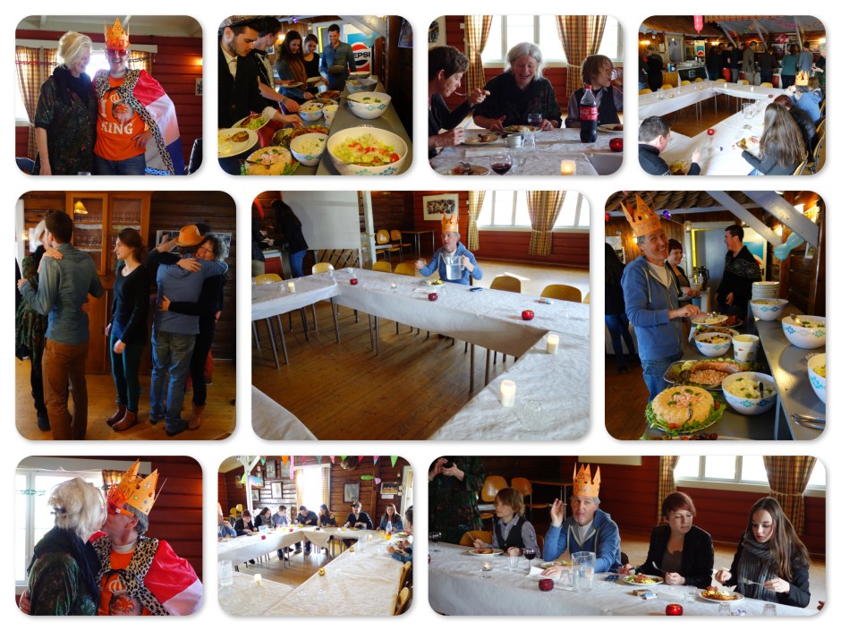 Voor de Nederlandse gasten  werd door een lokale kok, traditioneel Noors eten geserveerd.  For de nederlandske gjester var av en lokal kokk,  tradisjonell mat  servert.