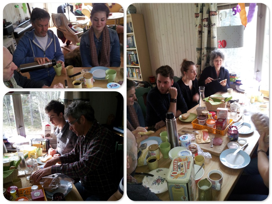 Om 8.00 uur weer op om gezellig samen  te ontbijten. På åtte igjen til en hyggelig frokost sammen.
